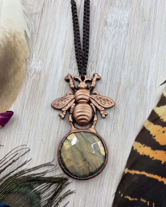 Bumble Bee Pendant with Round Faceted Labradorite