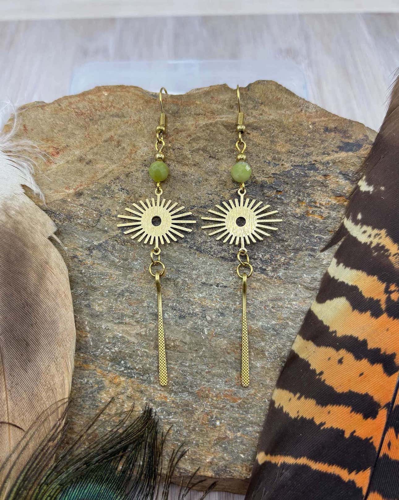 Peridot Star Eye Brass Earrings