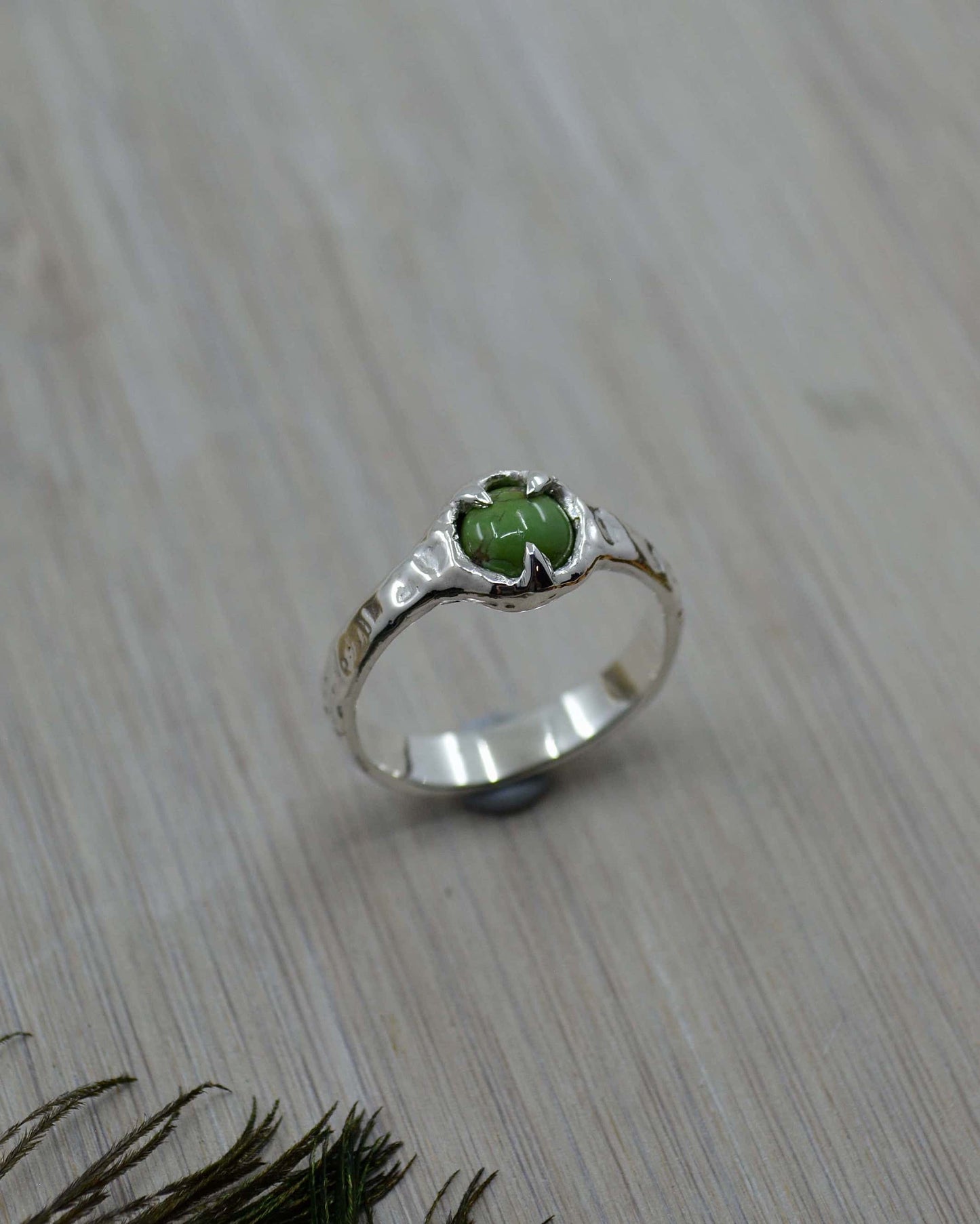 Sterling Silver Sonoran Gold Green Turquoise Ring - 8 US