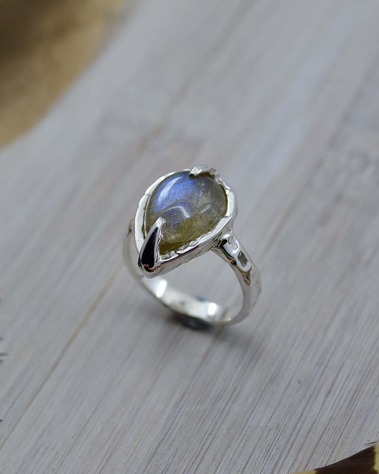 Sterling Silver Blue Labradorite Molten Ring - 6.5 US