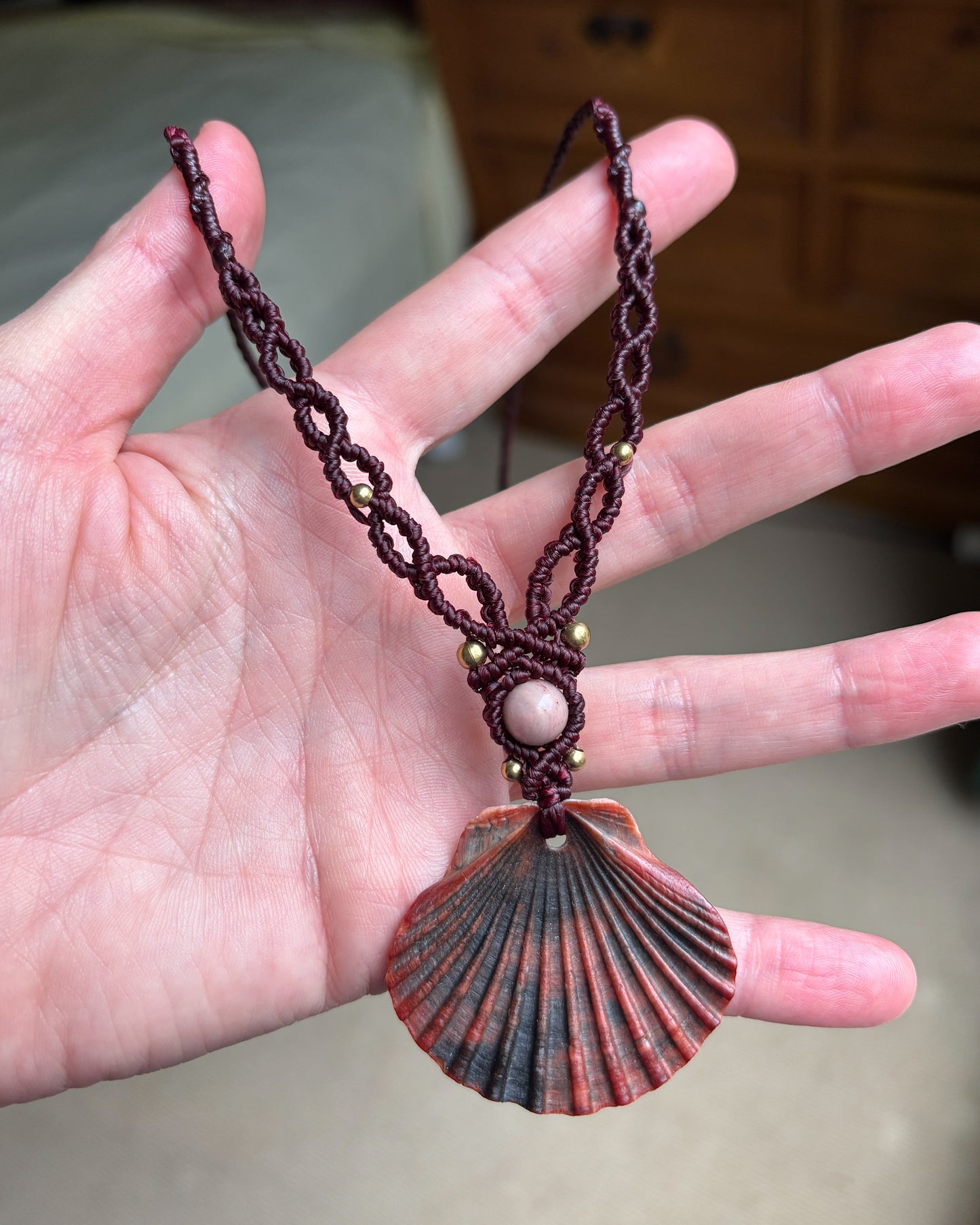 Scallop Seashell Macrame Necklace
