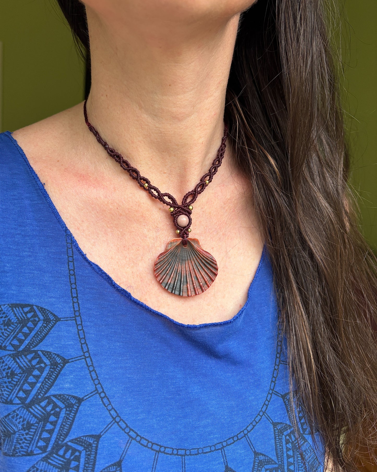 Scallop Seashell Macrame Necklace