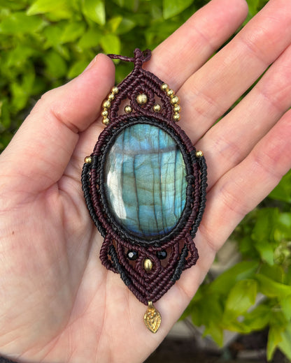 Labradorite Macrame Amulet Pendant