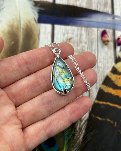 Sterling Silver teardrop Labradorite Pendant