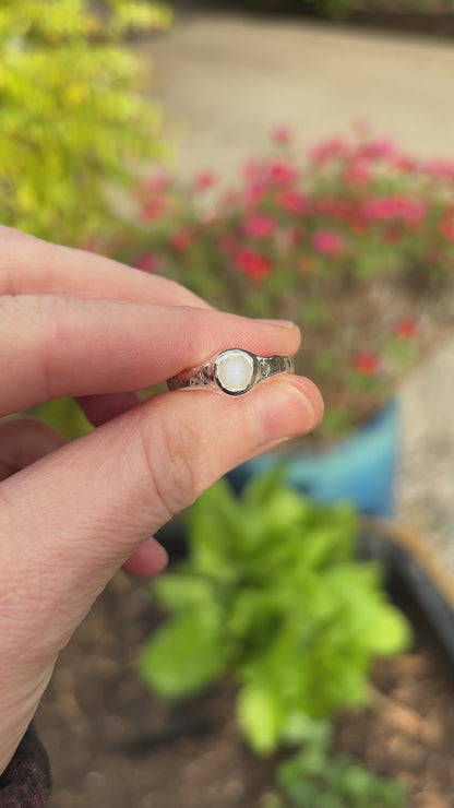 Sterling Silver Rainbow Moonstone Molten Ring - 9.5 US