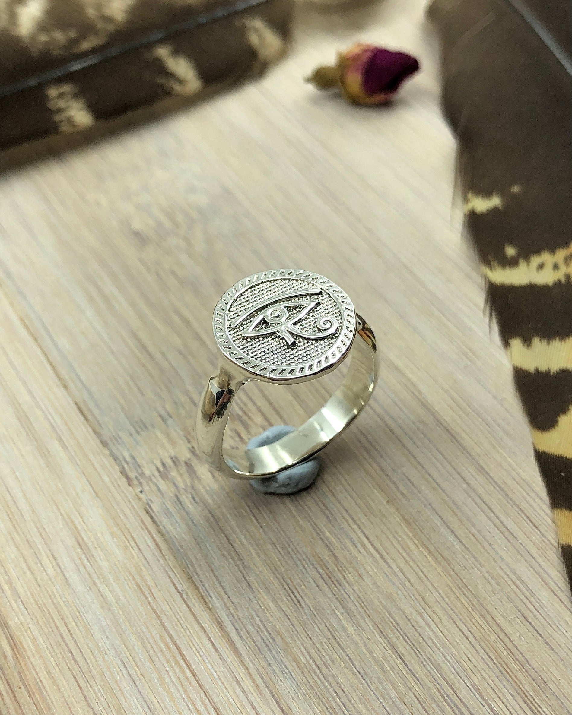 sterling silver eye of horus ring