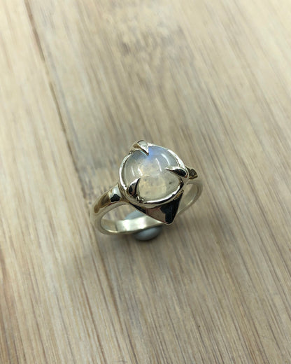 sterling silver rainbow moonstone ring