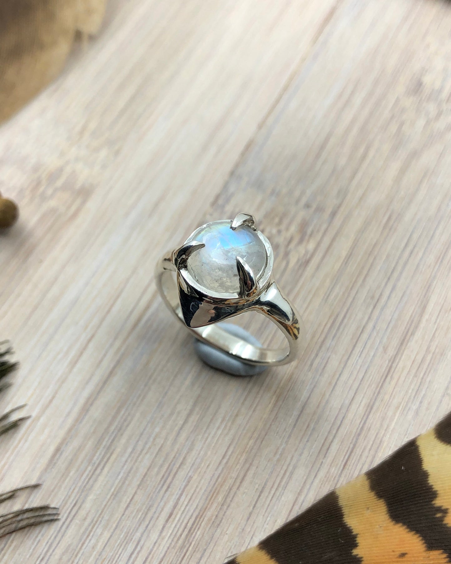 sterling silver rainbow moonstone ring